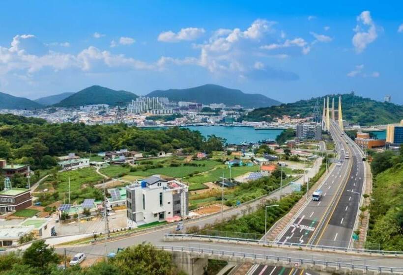 Yeosu Etoile Pension