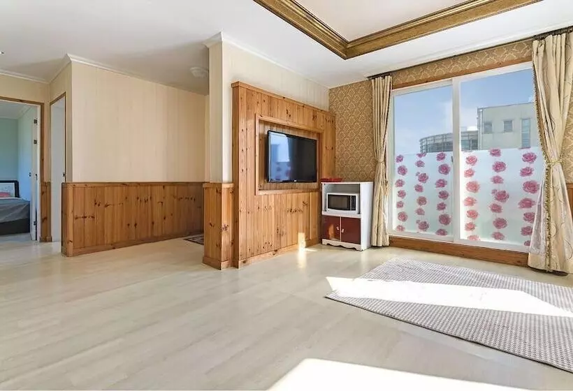 Gangneung Five Moon  Pension