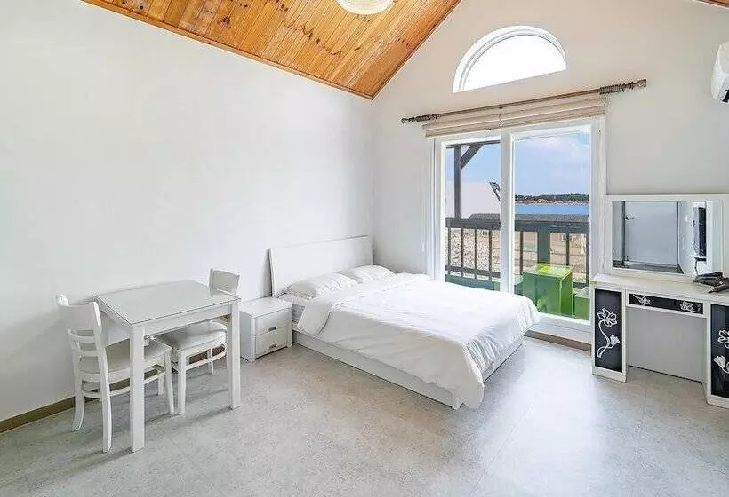 Gangneung Five Moon  Pension