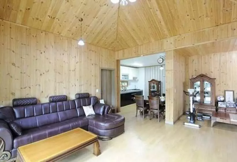 Gapyeong Gangsibong Mirinae Pension