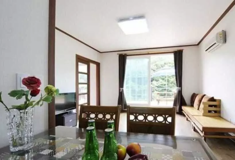Gapyeong Gangsibong Mirinae Pension
