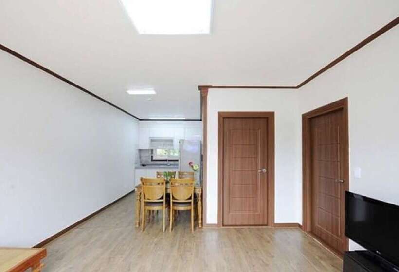 Gapyeong Gangsibong Mirinae Pension