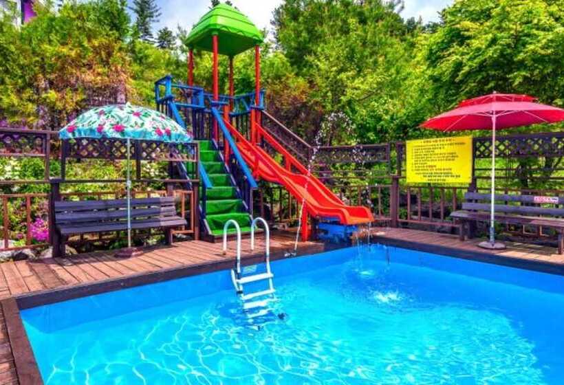 Gapyeong Terrace And Star Pension