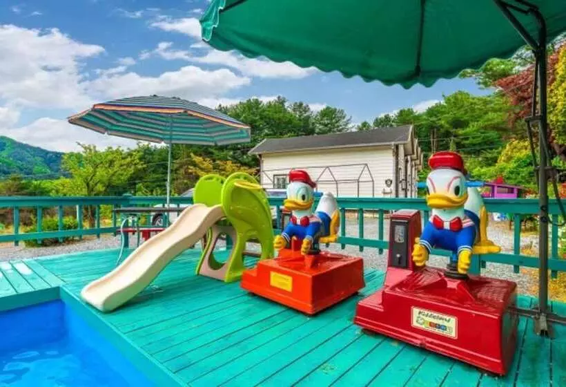 Gapyeong Terrace And Star Pension