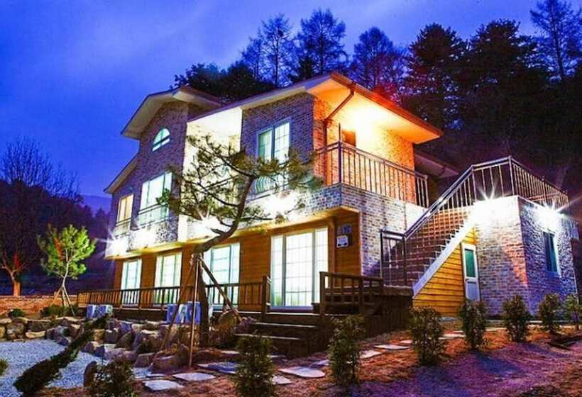Gapyeong Woonak Four Seasons Pension