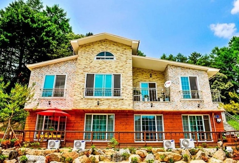 Gapyeong Woonak Four Seasons Pension