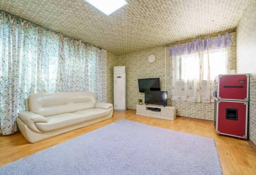 Gapyeong Yumyeong Mountain Pension