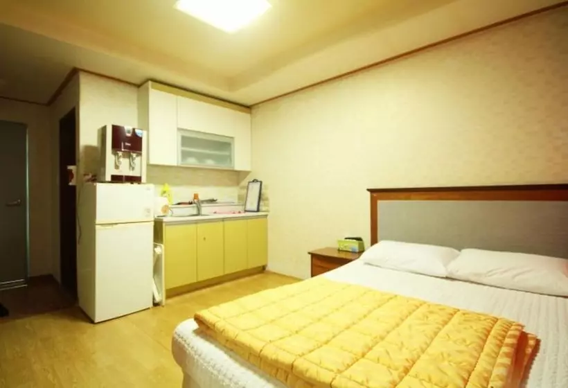 Geojedo Park Munsu Pension
