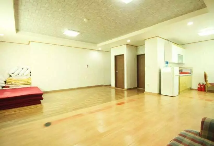 Geojedo Park Munsu Pension