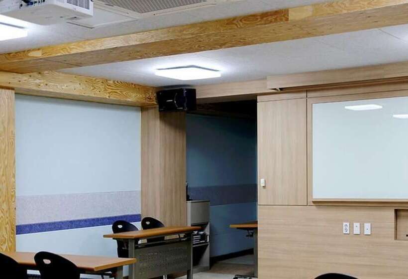 Gongju Donghaksa Moodwa Pension