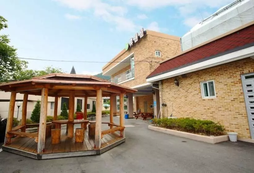 Gongju Hue Pension