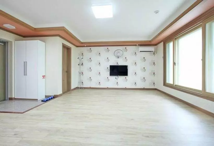Gongju Hue Pension