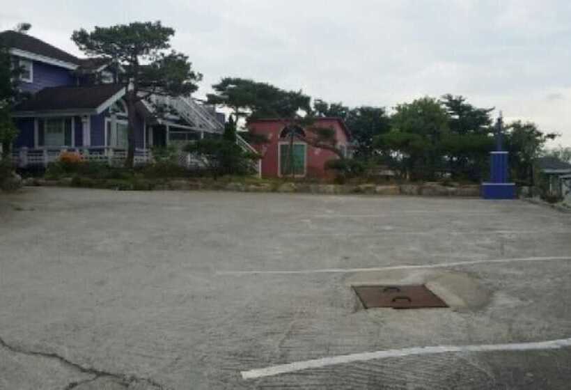 Gyeongju Hillmare Pension