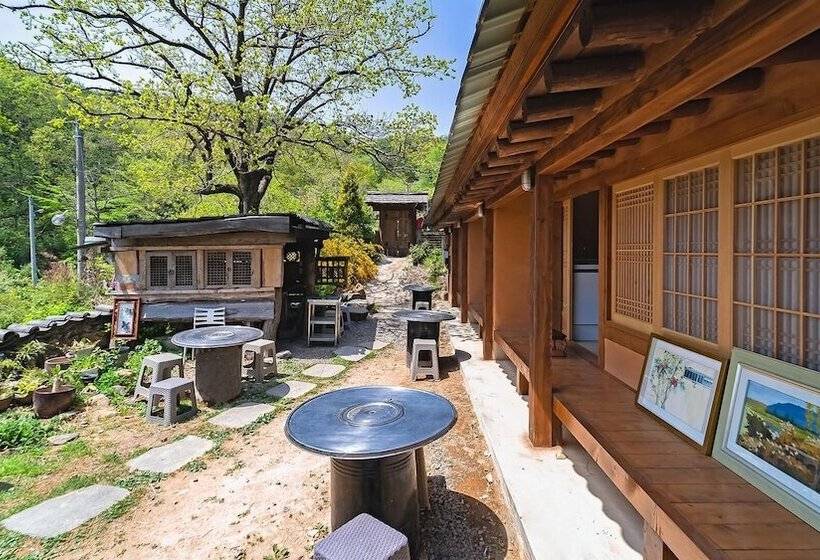 Gyeongju Seokgulam Pension