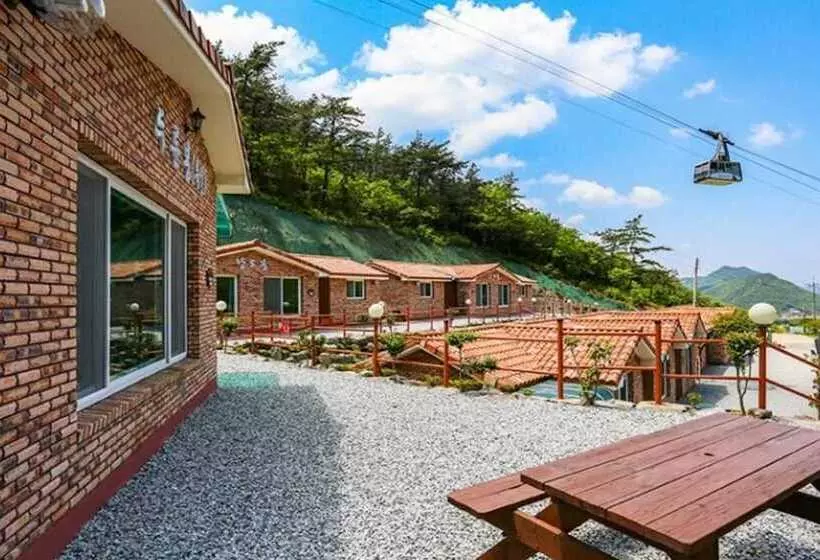 Haenam Duryunsan Tourist Pension