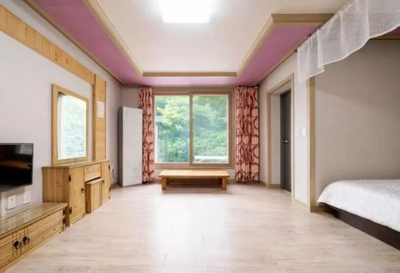 Haenam Duryunsan Tourist Pension