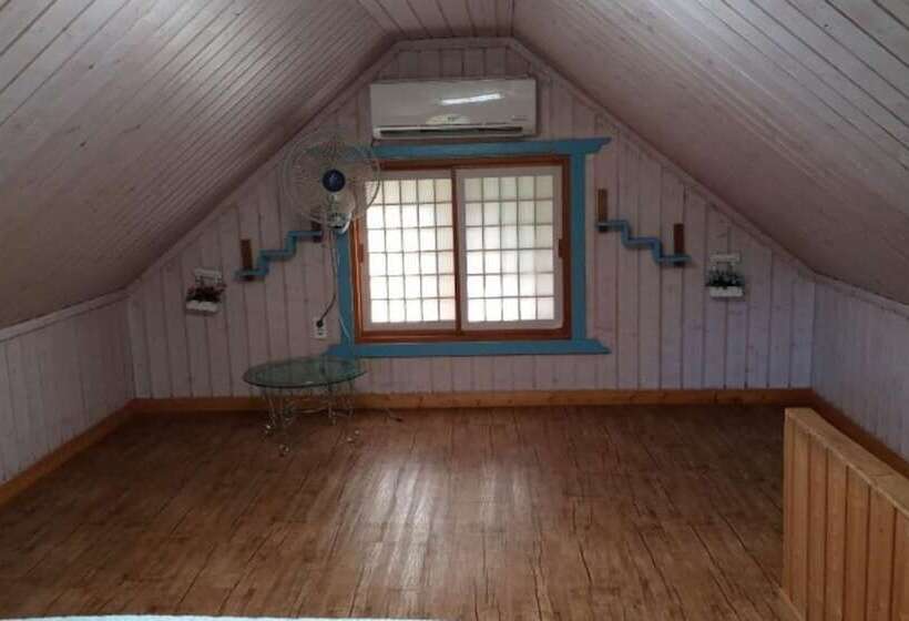 Hongcheon Bandi S Herb Pension