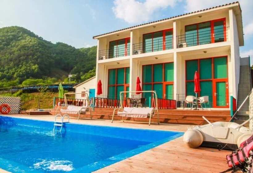 Hongcheon Siesta Sueno Pension