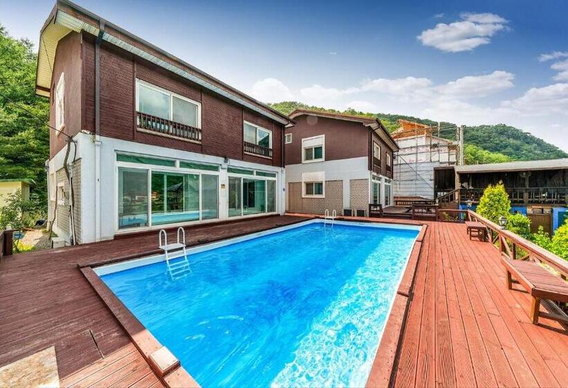 Hongcheon Tteul Pension