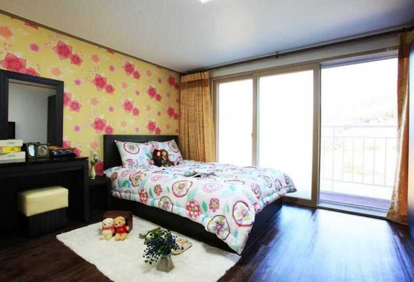 Jeongseon Sansol Pension