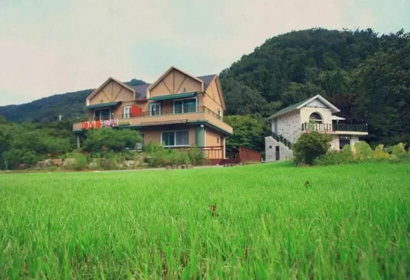 Damyang Maple Pension