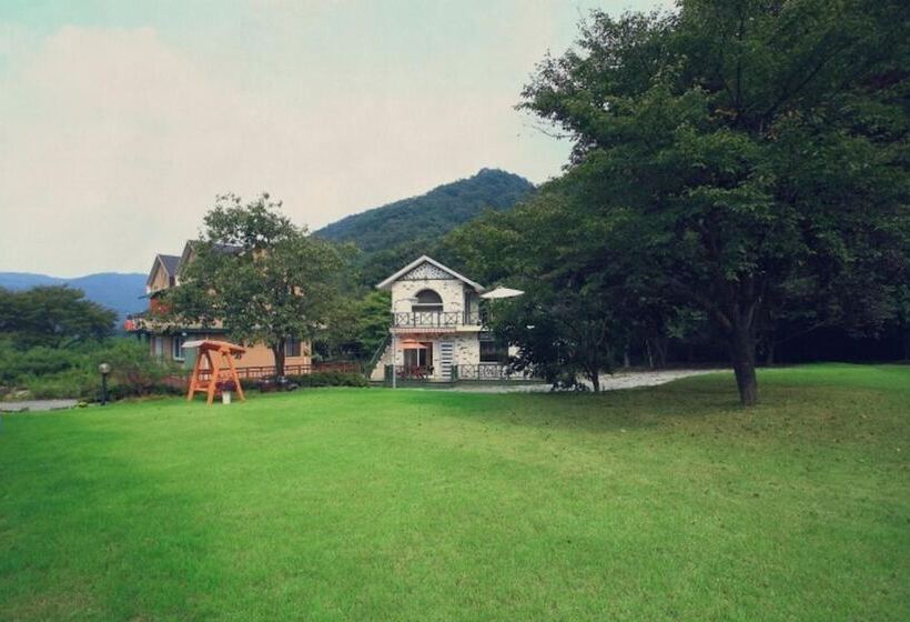 Damyang Maple Pension