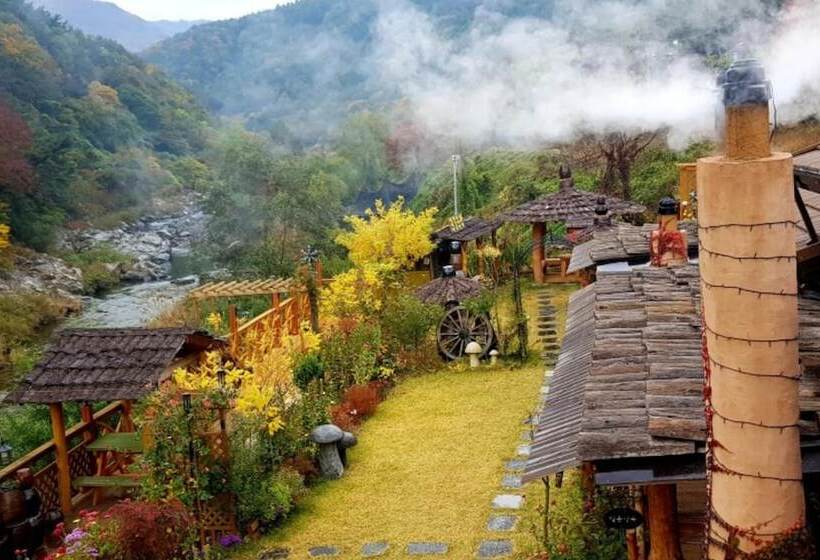 Muju Heukjip Punggyeong Pension