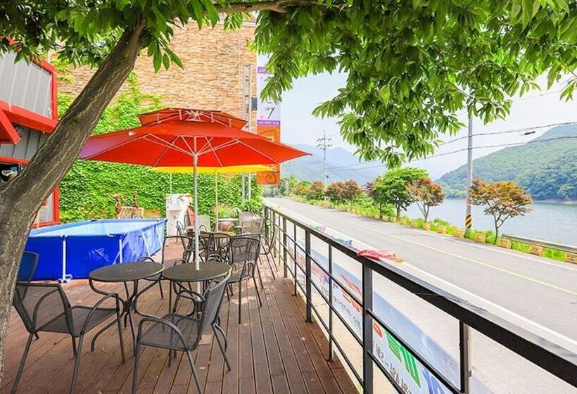 Muju Mulangae Pension