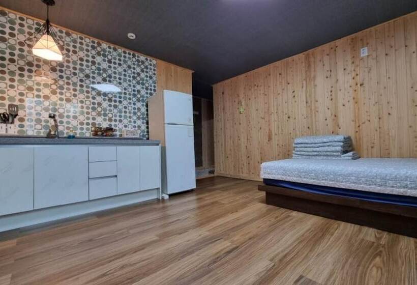 Muju Windmills And Streams Pension