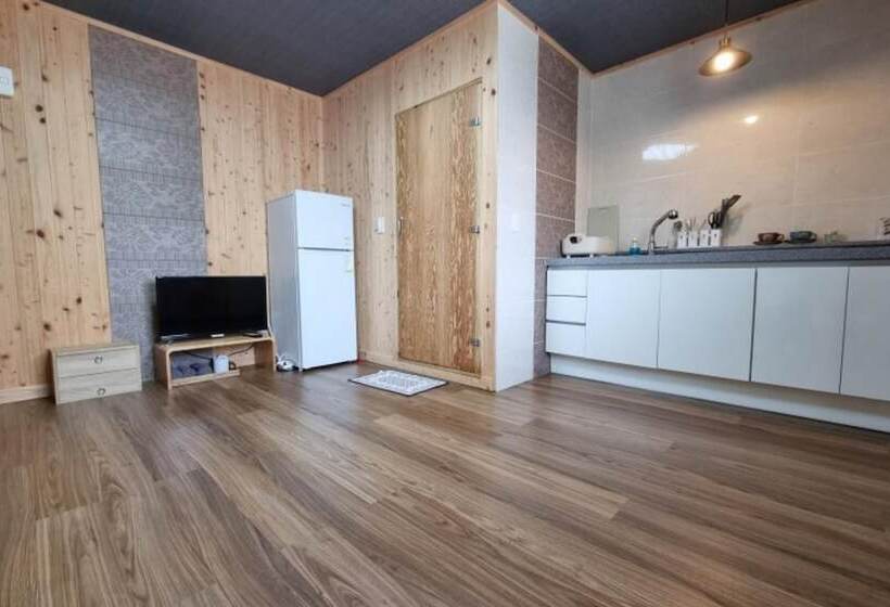 Muju Windmills And Streams Pension