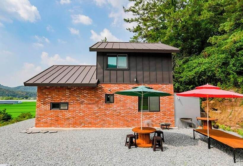 Naju Suparaejam Pension