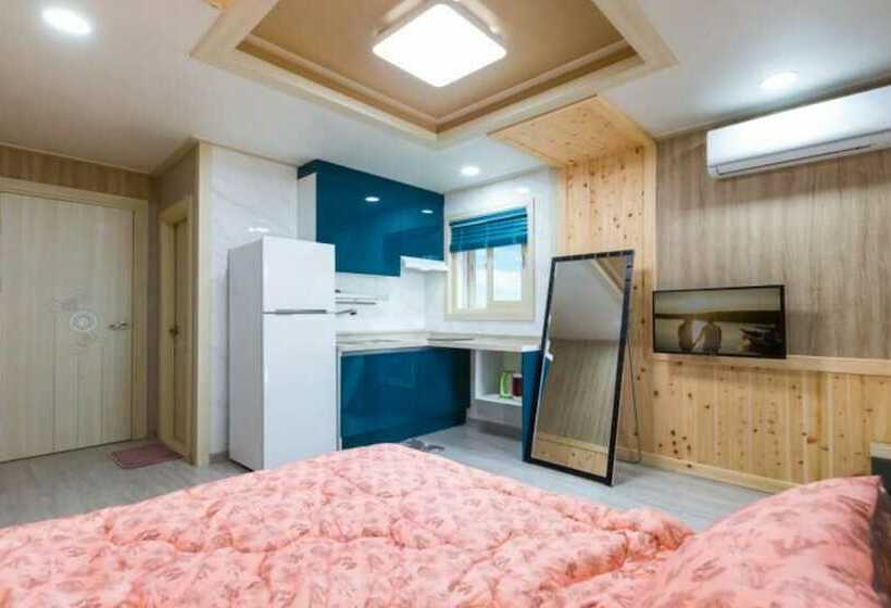 Namhae Badapunggyeong Pension Dosieobu