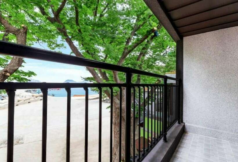 Namhae Badapunggyeong Pension Dosieobu