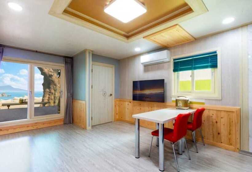 Namhae Badapunggyeong Pension Dosieobu