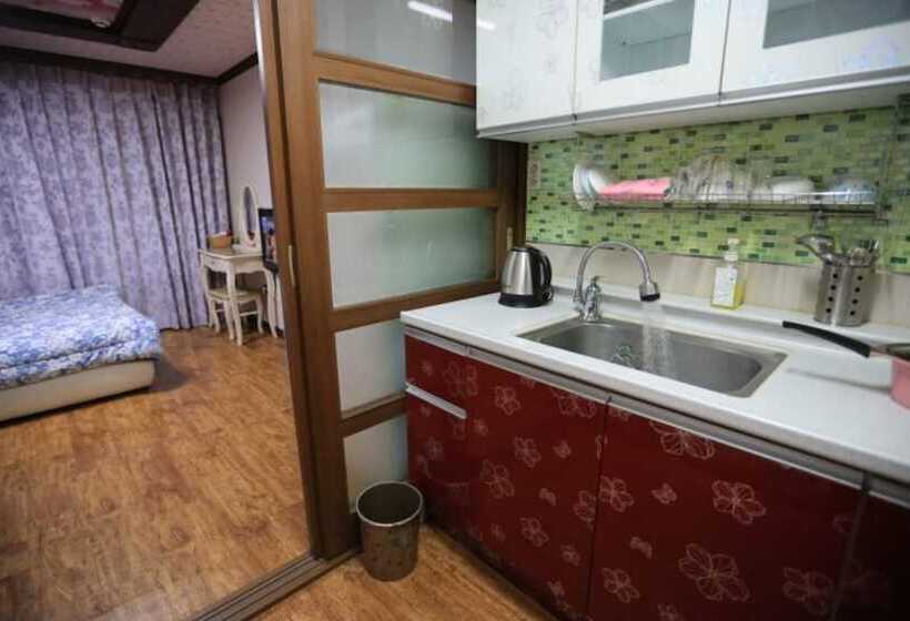 Namhae Enmorae Pension