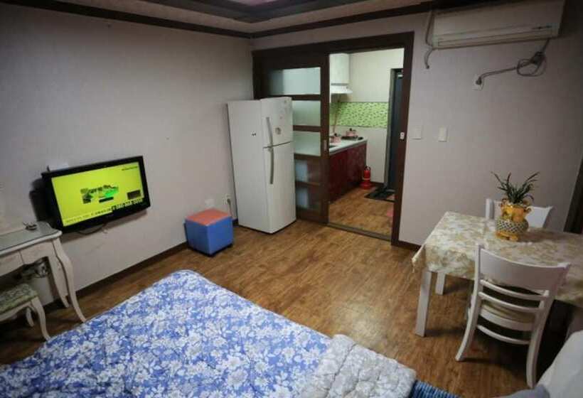 Namhae Enmorae Pension