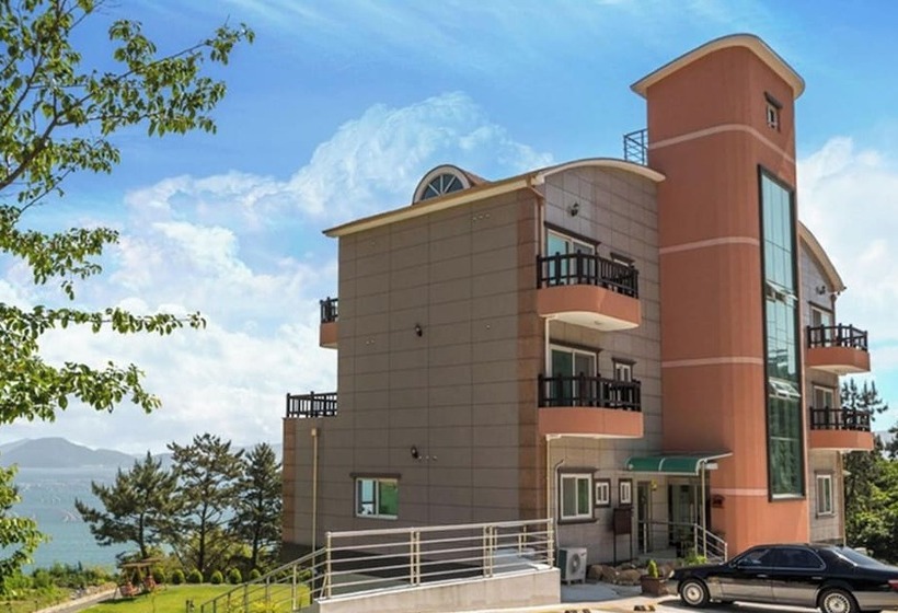 Geojedo Nomad Pension