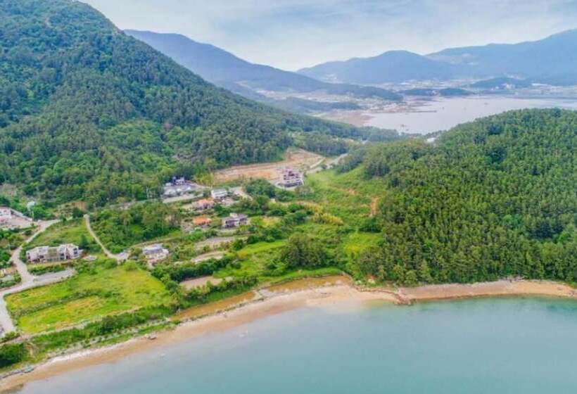 Geojedo Nomad Pension