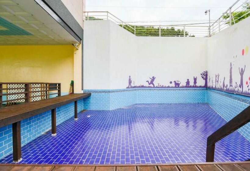 Geojedo Nomad Pension