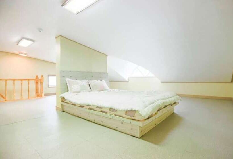 Geojedo Nomad Pension