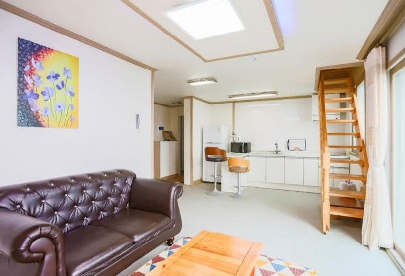 Geojedo Nomad Pension