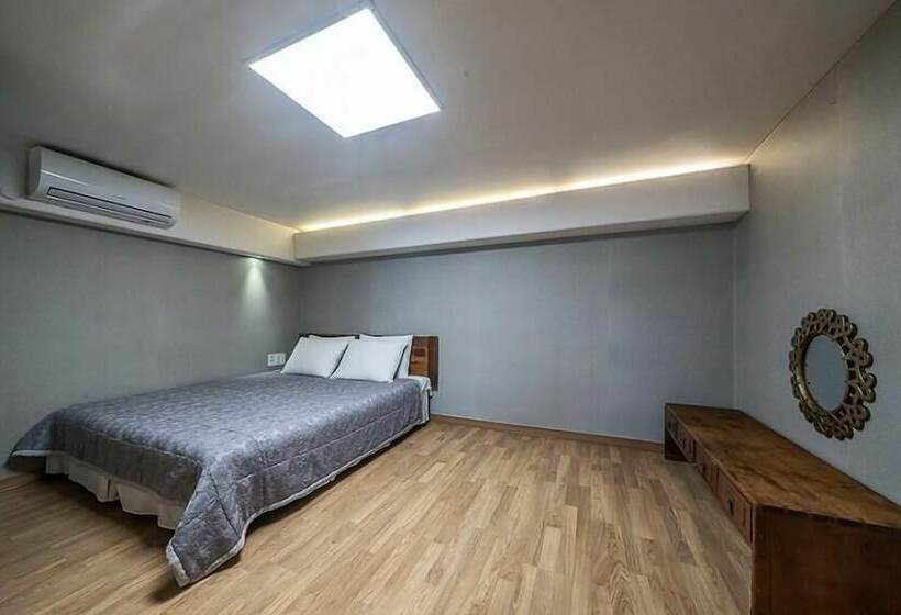 Pension Geoje Badatga, Aesop Ajeossine Jip