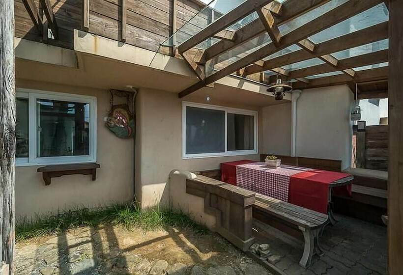 Pension Geoje Badatga, Aesop Ajeossine Jip