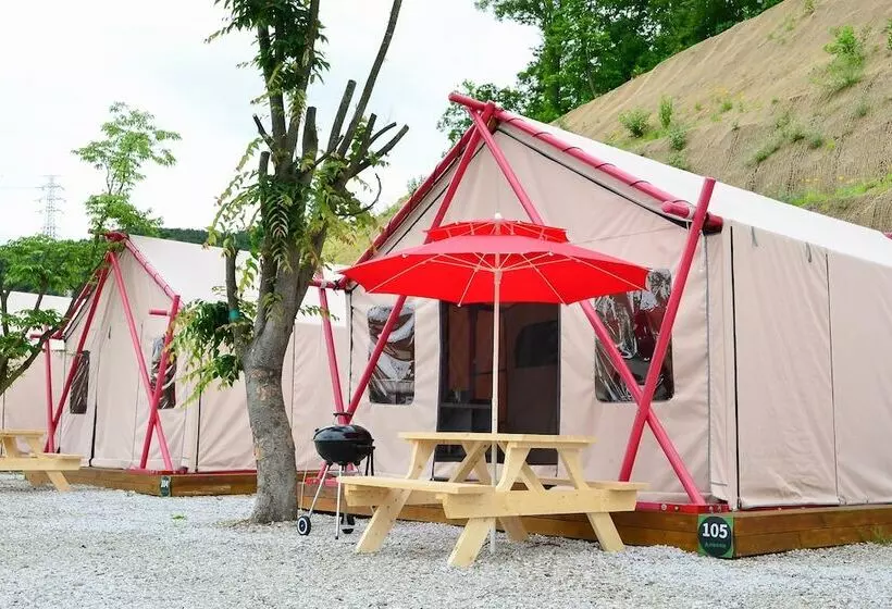 Majatalo Pocheon Haeoreum Glamping Caravan