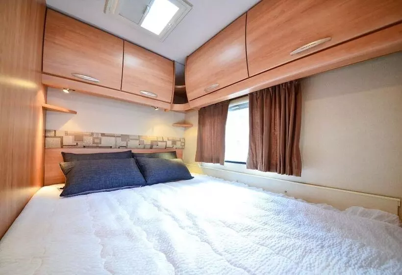 Majatalo Pocheon Haeoreum Glamping Caravan