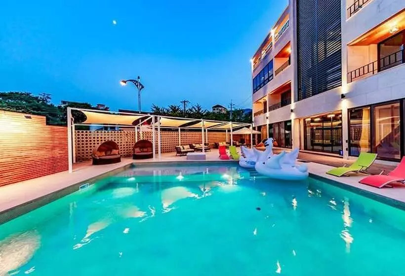 ペンション Hapcheon Ylang Ylang Pool Villa
