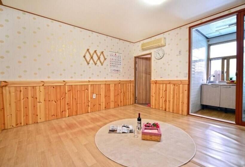 Jeonju Sungsim Haeohreum Pension