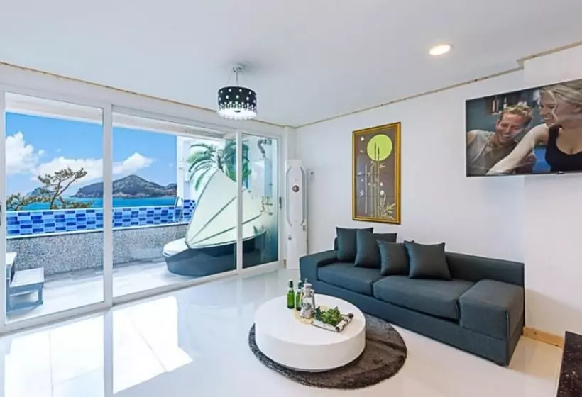 ペンション Nanhae Jeogsila Pool Villa