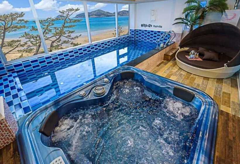 بنسيون Nanhae Jeogsila Pool Villa