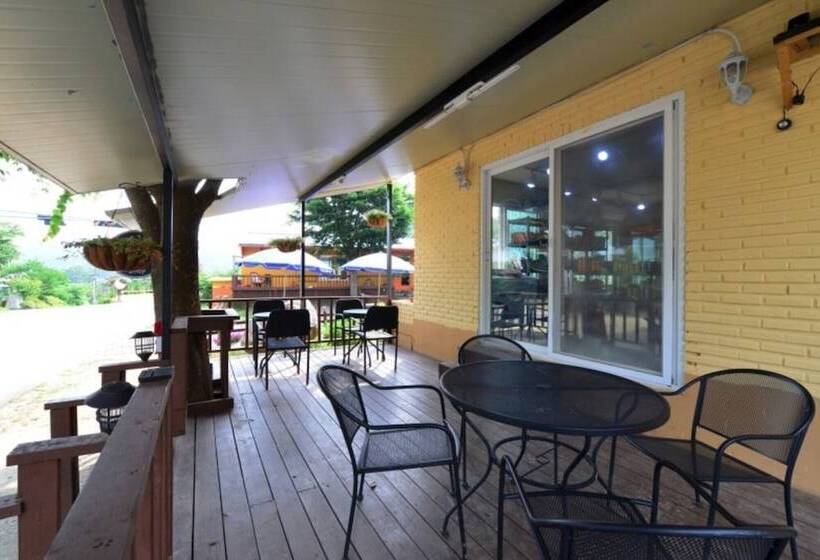 Pansiyon Yangpyeong Sanarae Glamping